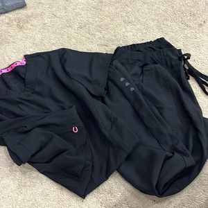 Heart soul scrubs black size small